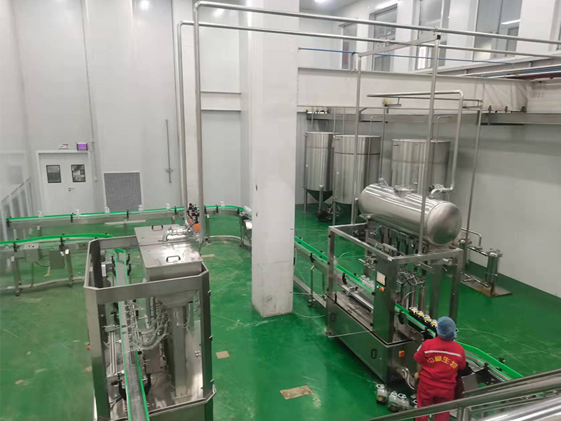 大型食用油灌装机、全套液体灌装机生产线客户体验